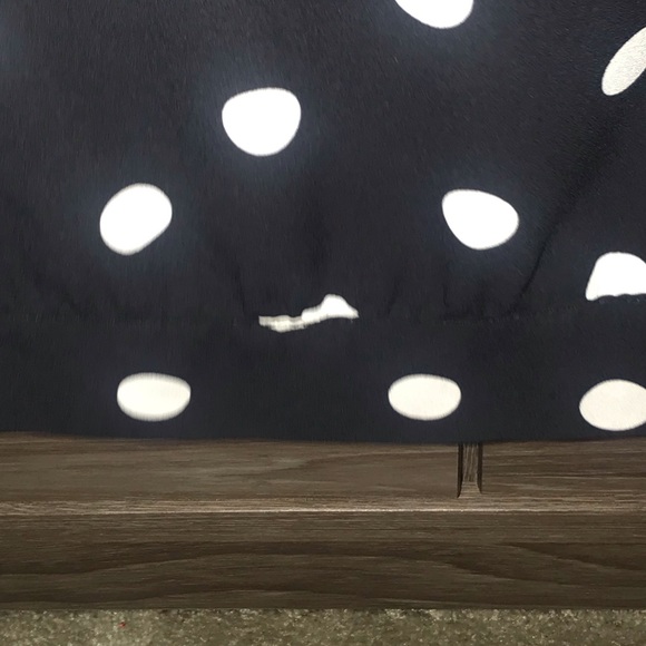 Girls black & white polka dot blouse -size 10 / 12 - Picture 6 of 6